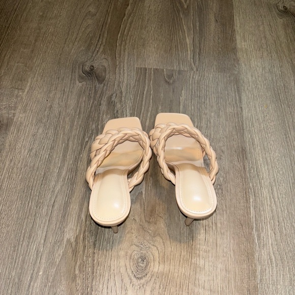 Beige Braided Heels - Picture 4 of 4